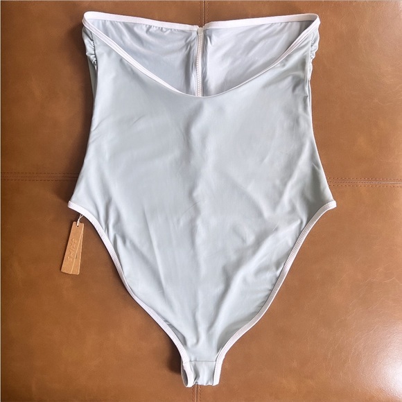 NWT SKIMS Pacific Blue Sporty Zipper Strapless One Piece Bathing Suit Size 2X - Picture 8 of 13